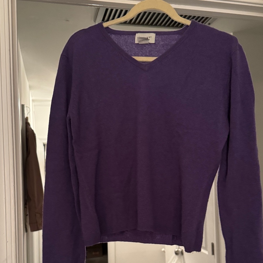 Christian Berard Purple V-Neck Sweater Cashmere